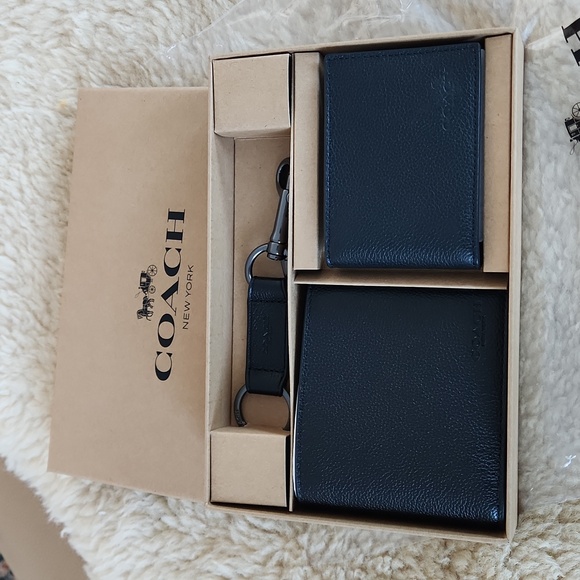 NWT IOB Coach Black Calf Leather 3 In 1 Wallets & Key Holder Set ๐ค๐ - Picture 11 of 15